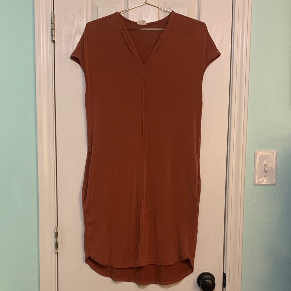 Teenplo casual short-sleeved rust color tunic dress, V-neck, pockets Size Small